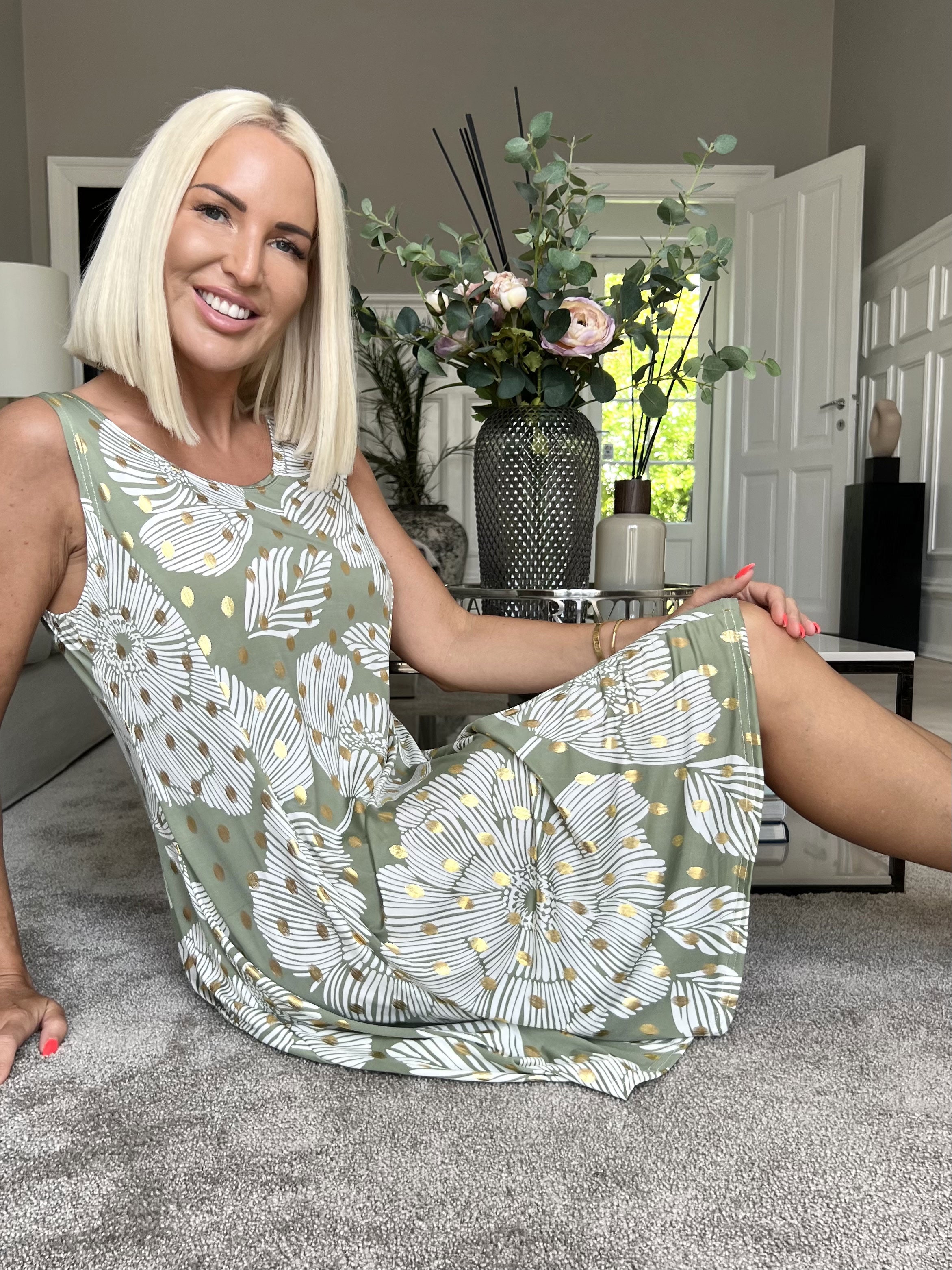 Maj Big Flower - Söt klänning med blommotiv